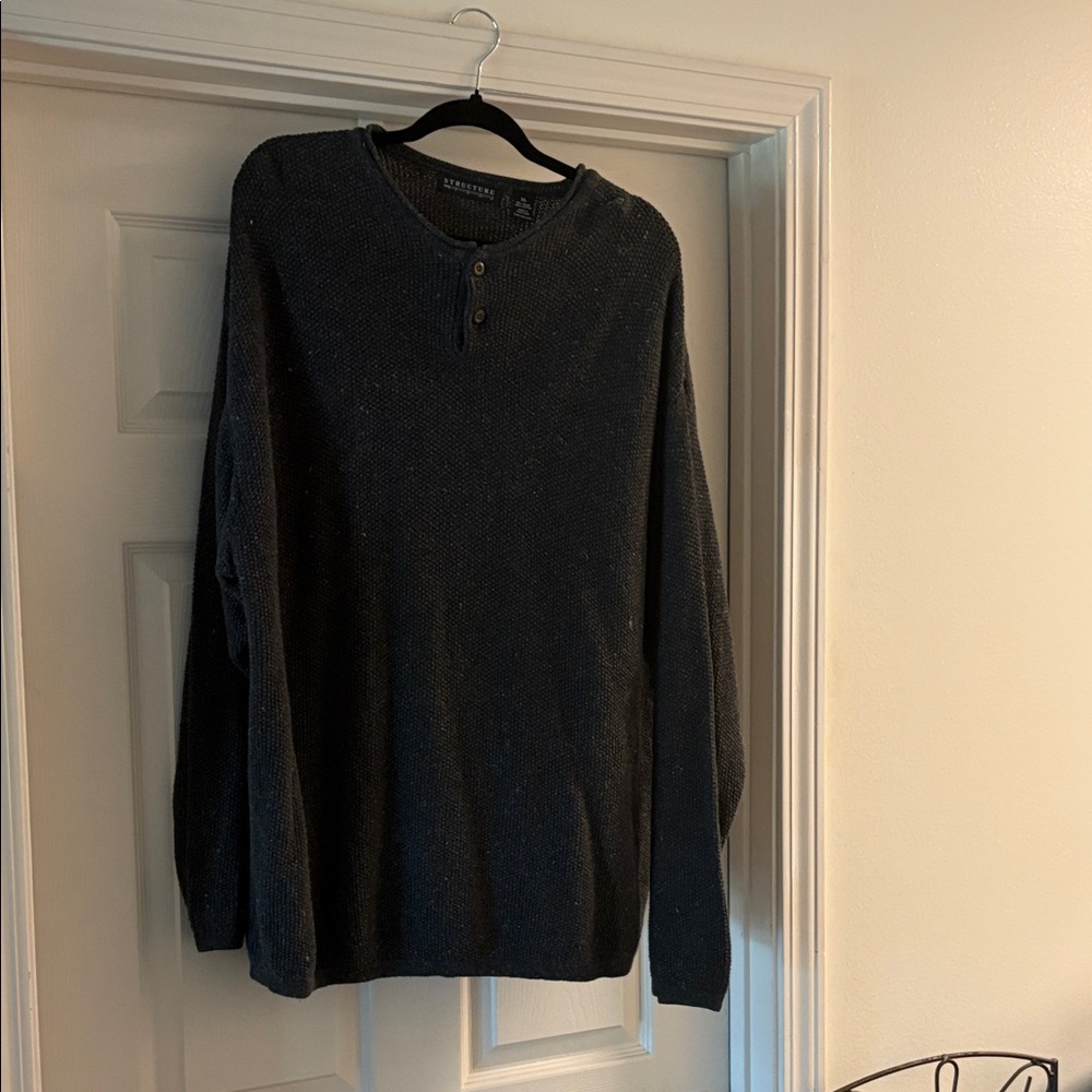 Men’s Vintage Black Structure Henley Sweater